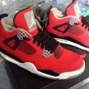 Air Jordan 4 Toro Bravo size 9us Air Jordan 4 Toro Bravo size 9us